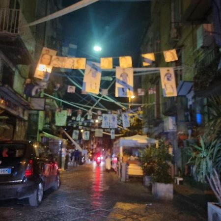 شقة La Casa Di Zia Raf نابولي المظهر الخارجي الصورة